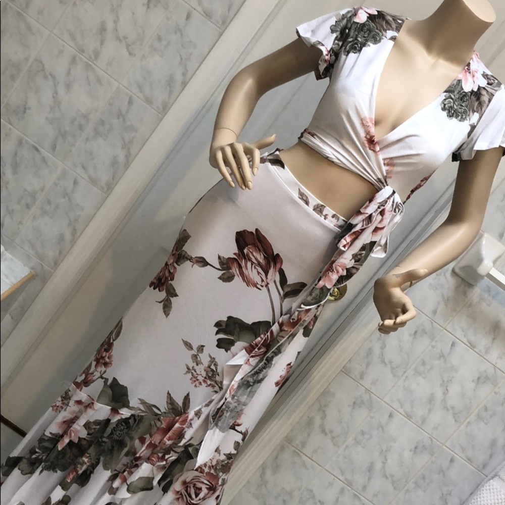 2 PIECE SKIRT & WRAP TOP SET - Picture 6 of 9